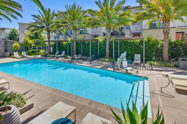 6074 Colt Pl 104, Carlsbad, CA 92009
