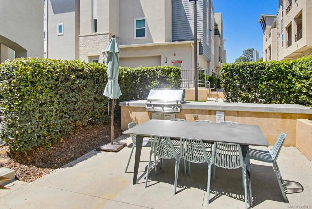 6074 Colt Pl 104, Carlsbad, CA 92009