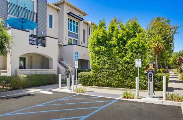 6074 Colt Pl 104, Carlsbad, CA 92009