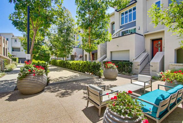 6074 Colt Pl 104, Carlsbad, CA 92009
