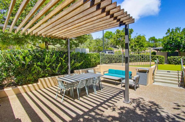 6074 Colt Pl 104, Carlsbad, CA 92009