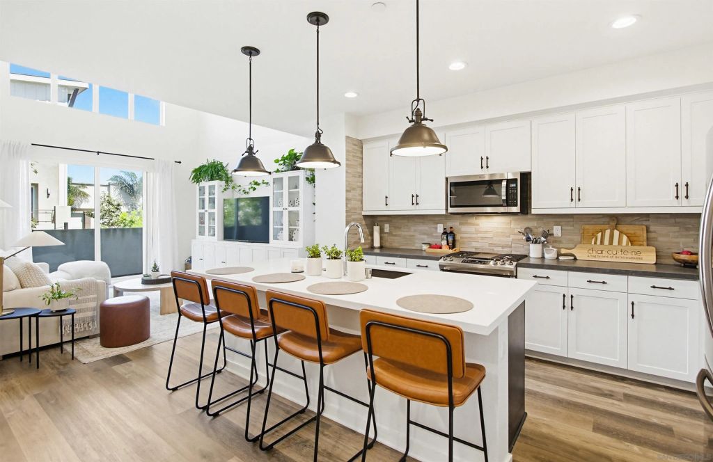 6074 Colt Pl 104, Carlsbad, CA 92009