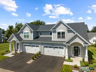30 Soderman Way 30, Cheshire, CT 06410