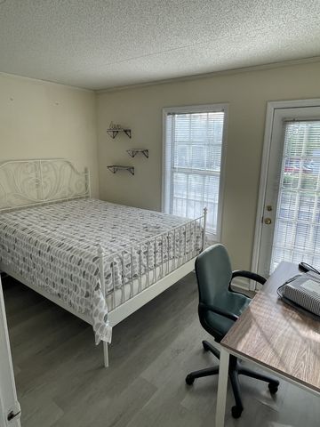 2325 Elliston Pl Apt 202, Nashville, TN 37203