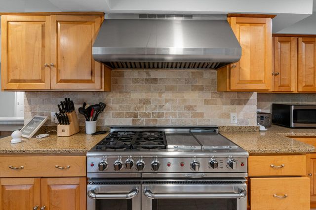 108 Lucerne Avenue, Falmouth, MA 02540