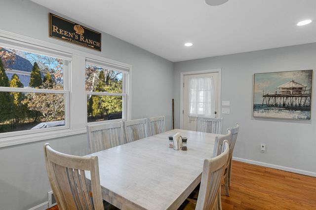 108 Lucerne Avenue, Falmouth, MA 02540