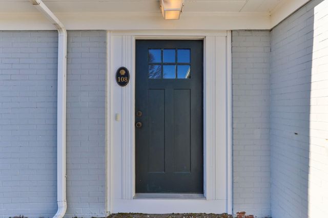 108 Lucerne Avenue, Falmouth, MA 02540