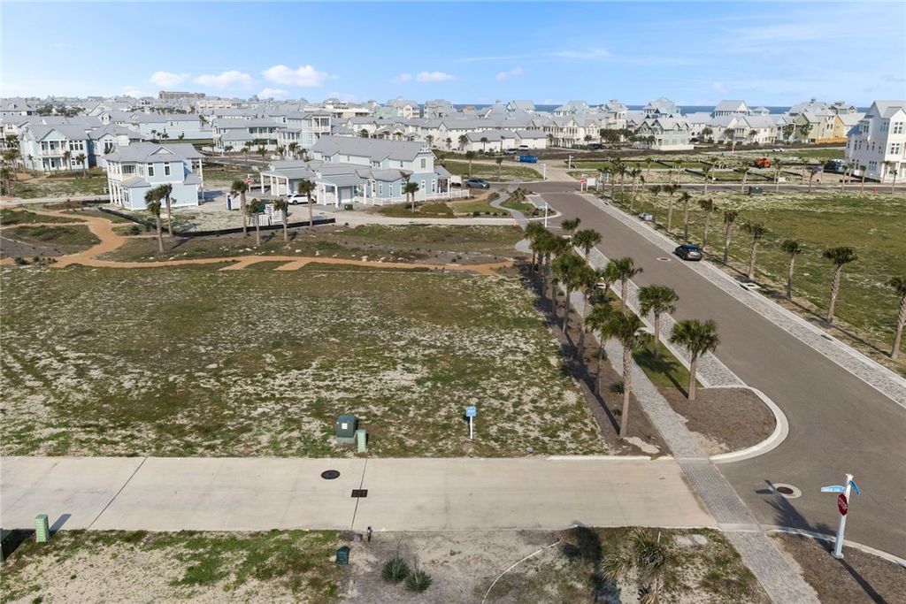426 Horse Tail Lane, Port Aransas, TX 78373 — photo 2