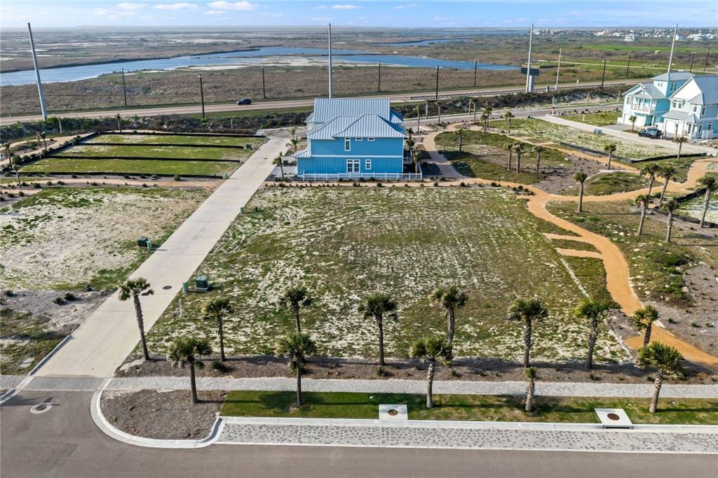 426 Horse Tail Lane, Port Aransas, TX 78373 — photo 4