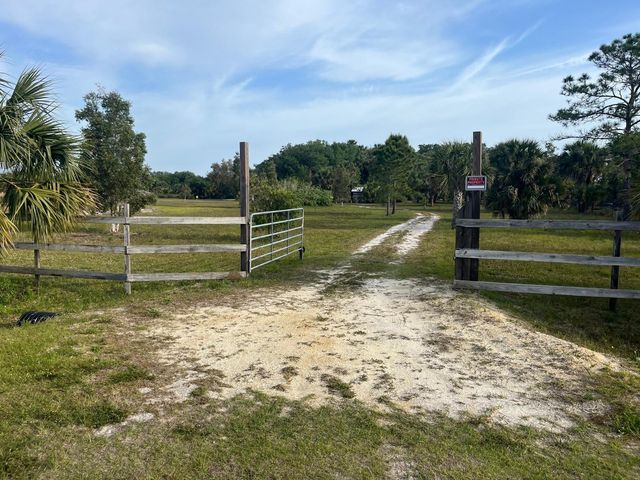 15148 NW 288th Street, Okeechobee, FL 34972