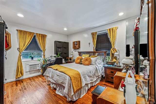 8429 153rd Avenue 3CD, Howard Beach, NY 11414