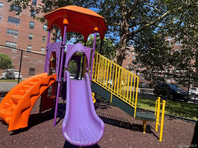 8429 153rd Avenue 3CD, Howard Beach, NY 11414