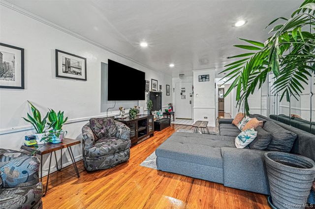 8429 153rd Avenue 3CD, Howard Beach, NY 11414