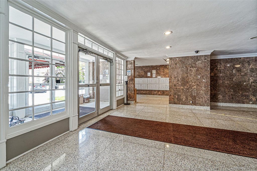 8429 153rd Avenue 3CD, Howard Beach, NY 11414 — photo 3
