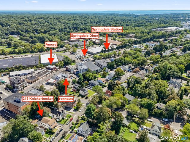 215 Knickerbocker Avenue, Stamford, CT 06907