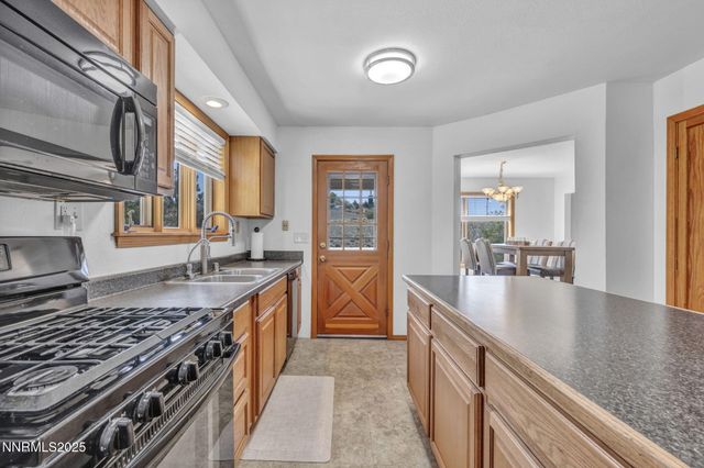 670 Valle Verde Drive, Sparks, NV 89441