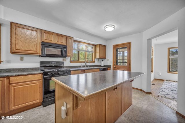 670 Valle Verde Drive, Sparks, NV 89441