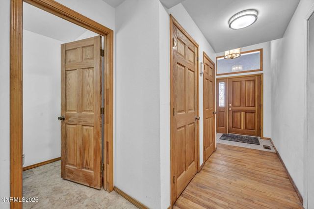 670 Valle Verde Drive, Sparks, NV 89441