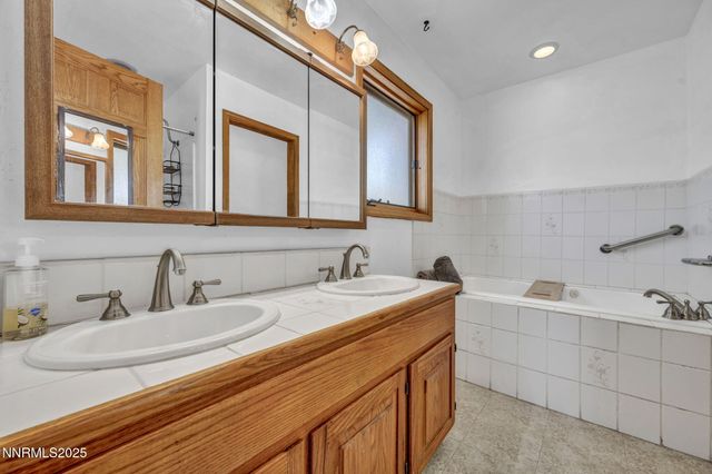 670 Valle Verde Drive, Sparks, NV 89441