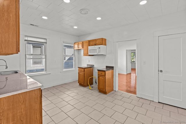 56 Blake Street 2, New Haven, CT 06511