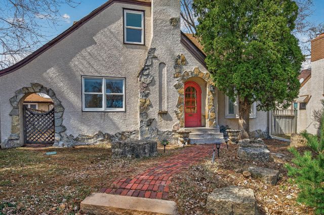 2824 Stinson Boulevard, Minneapolis, MN 55418