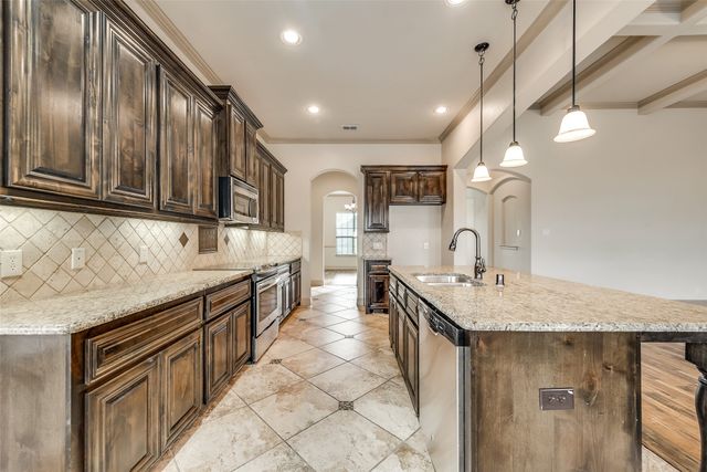 110 Thoroughbred Street, Waxahachie, TX 75165