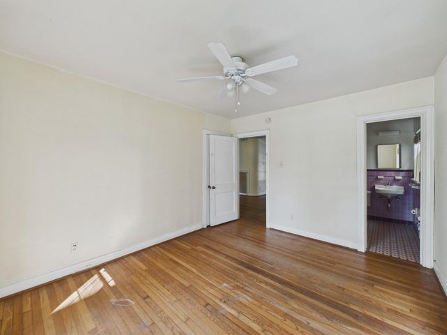 1823 W Main Street 1, Houston, TX 77098