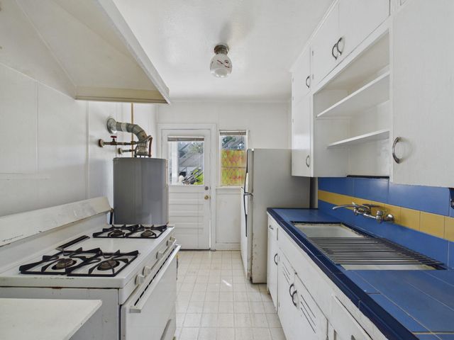 1823 W Main Street 1, Houston, TX 77098