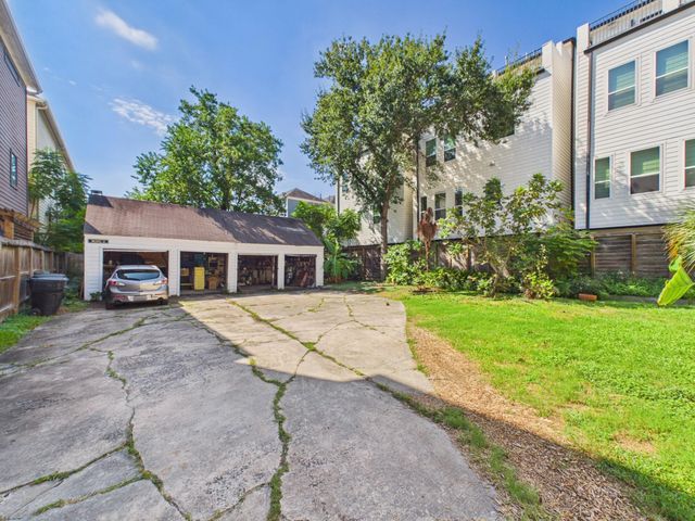 1823 W Main Street 1, Houston, TX 77098
