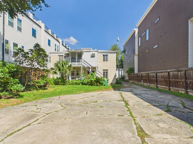 1823 W Main Street 1, Houston, TX 77098