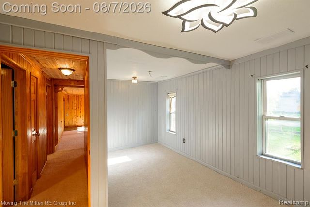 26247 Weigel Road, New Boston, MI 48164