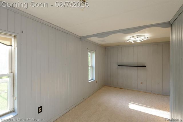 26247 Weigel Road, New Boston, MI 48164