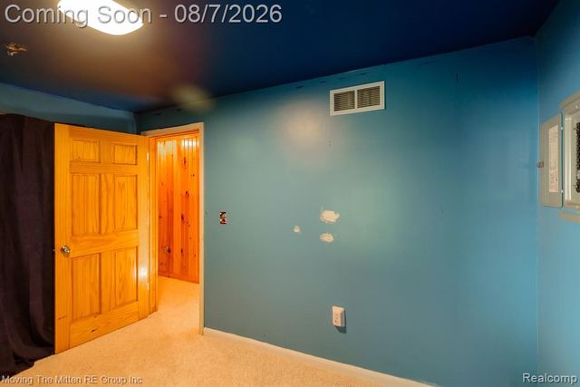 26247 Weigel Road, New Boston, MI 48164