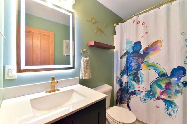 357 Glenmeadow Street, River Falls, WI 54022