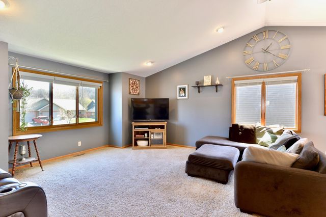 357 Glenmeadow Street, River Falls, WI 54022