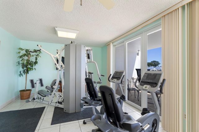 3100 NE 49th Street 1008, Fort Lauderdale, FL 33308