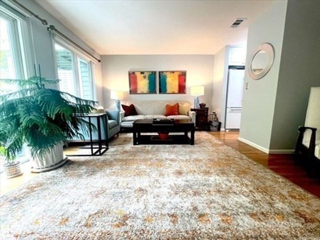 84 Walpole Street 6C, Canton, MA 02021