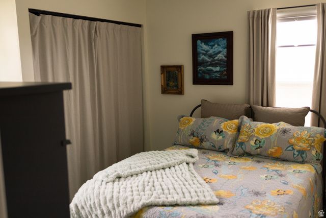 2086 W 5600 S, Roy, UT 84067
