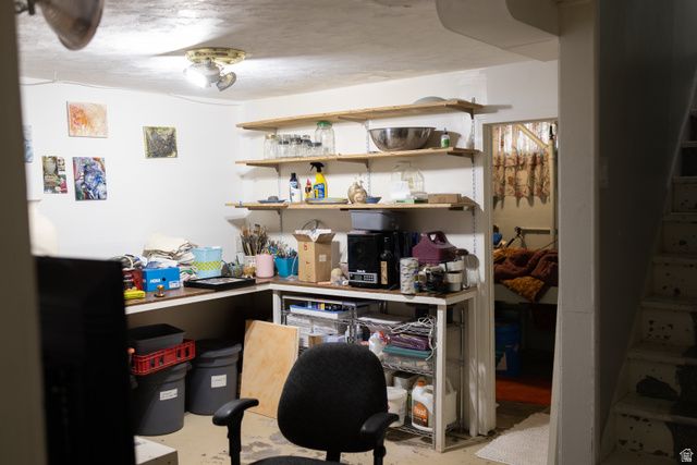 2086 W 5600 S, Roy, UT 84067