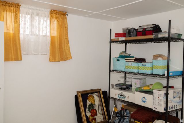 2086 W 5600 S, Roy, UT 84067