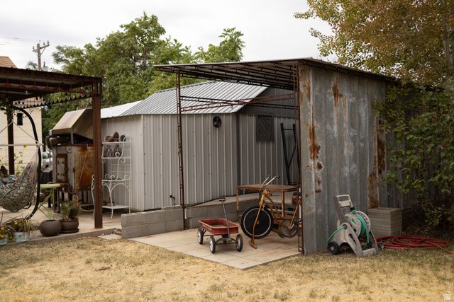 2086 W 5600 S, Roy, UT 84067