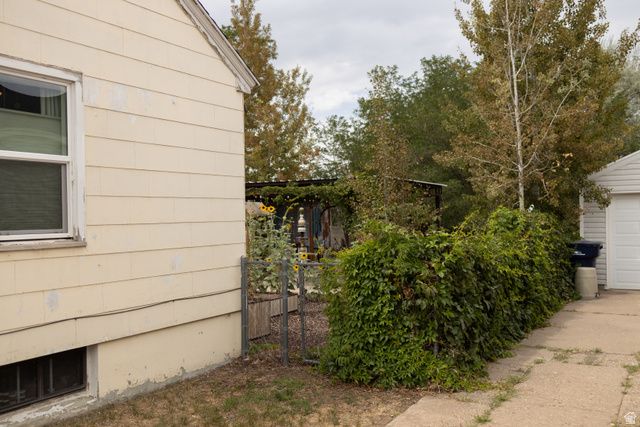 2086 W 5600 S, Roy, UT 84067