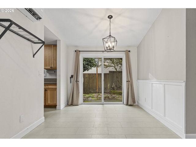 9637 Sw 51ST Ave, Portland, OR 97219