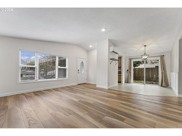 9637 Sw 51ST Ave, Portland, OR 97219