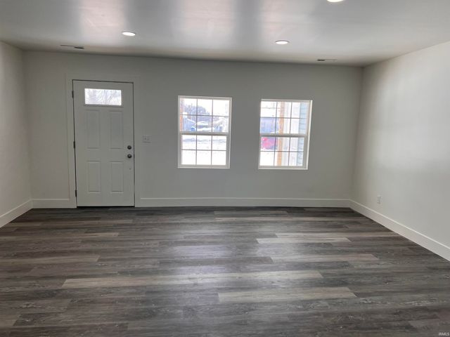 303 E North Street, Winslow, IN 47598