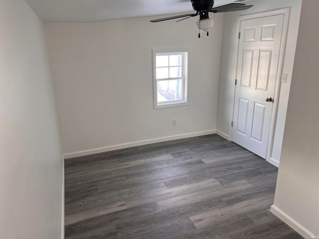 303 E North Street, Winslow, IN 47598