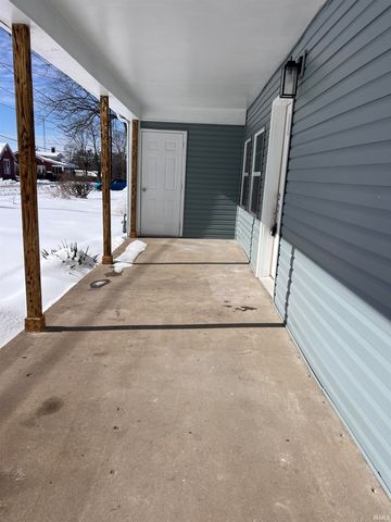 303 E North Street, Winslow, IN 47598