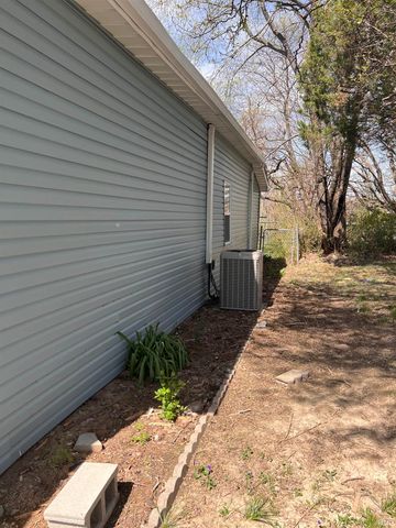 303 E North Street, Winslow, IN 47598