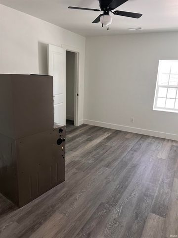 303 E North Street, Winslow, IN 47598