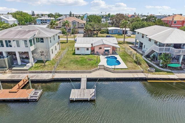 3303 MINNOW CREEK DRIVE, Hernando Beach, FL 34607